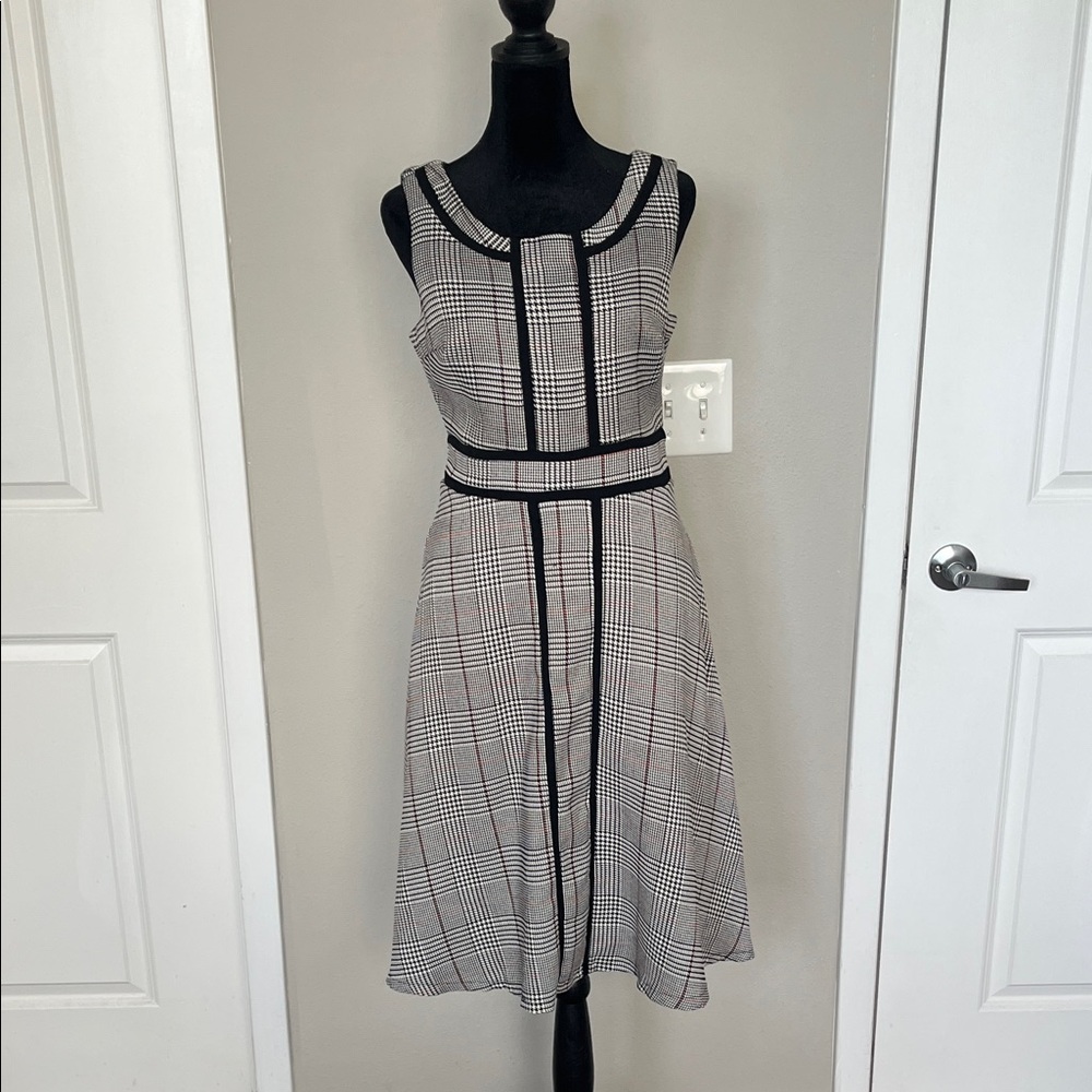 Elegant Black and White Plaid Midi Dress